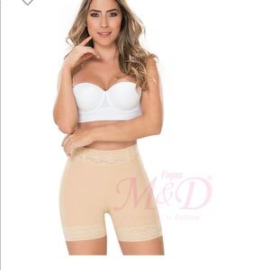 FAJAS COLOMBIANAS M&D. High waist short buttocks